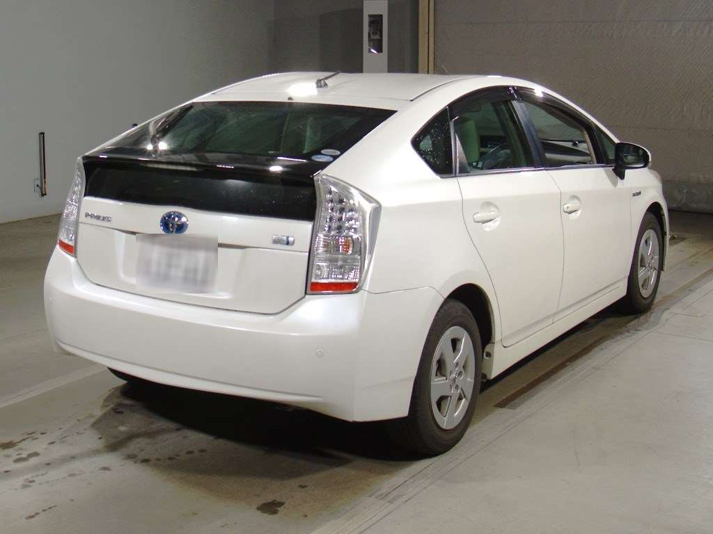 2011 Toyota Prius ZVW30[1]