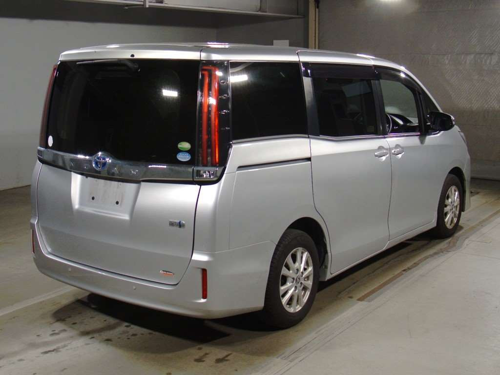 2020 Toyota Noah ZWR80G[1]