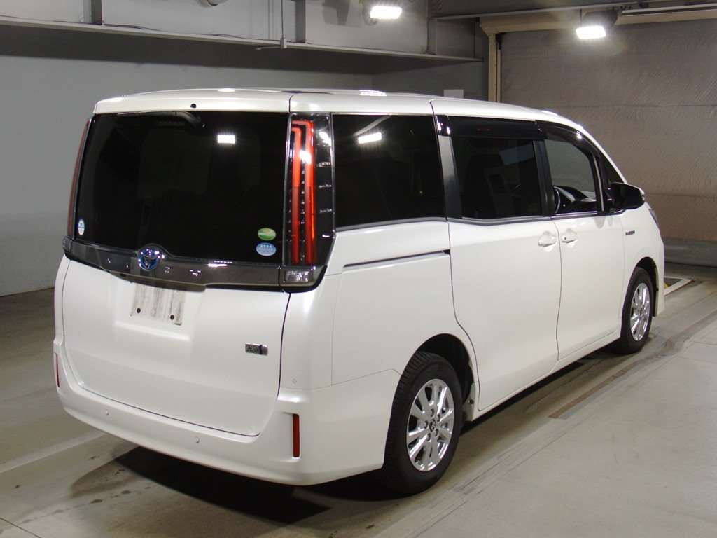 2020 Toyota Noah ZWR80G[1]