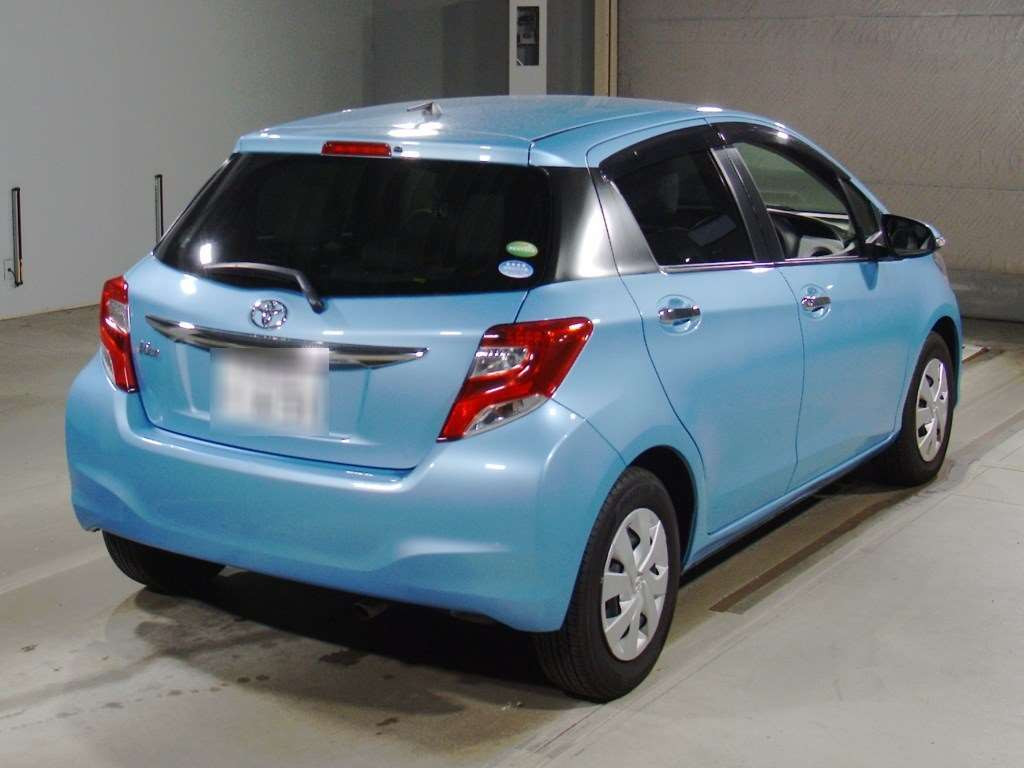 2015 Toyota Vitz NSP130[1]