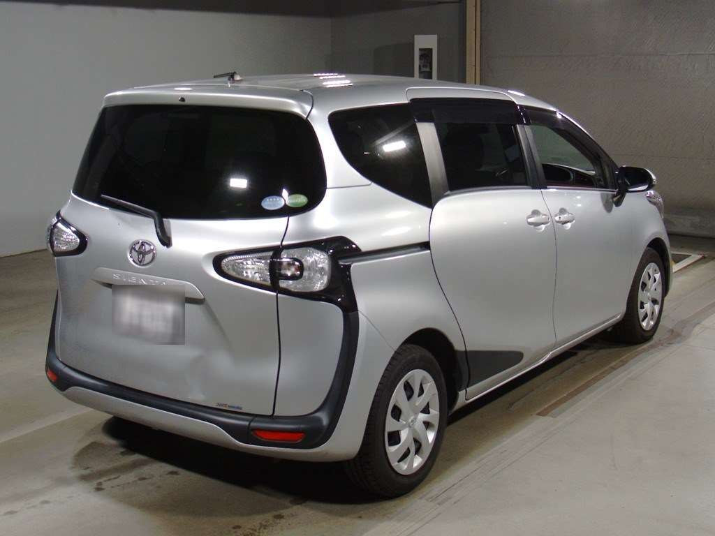 2017 Toyota Sienta NSP170G[1]