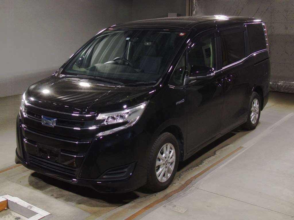 2019 Toyota Noah ZWR80G[0]