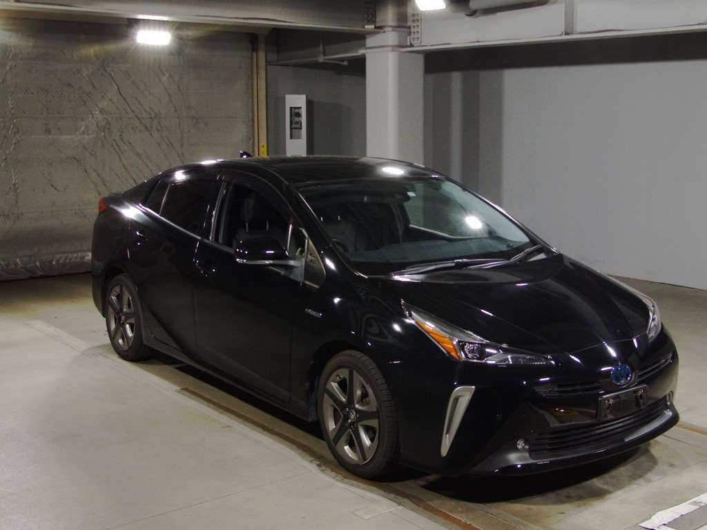 2019 Toyota Prius ZVW51[2]