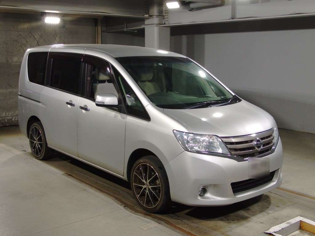 2011 Nissan Serena NC26[2]