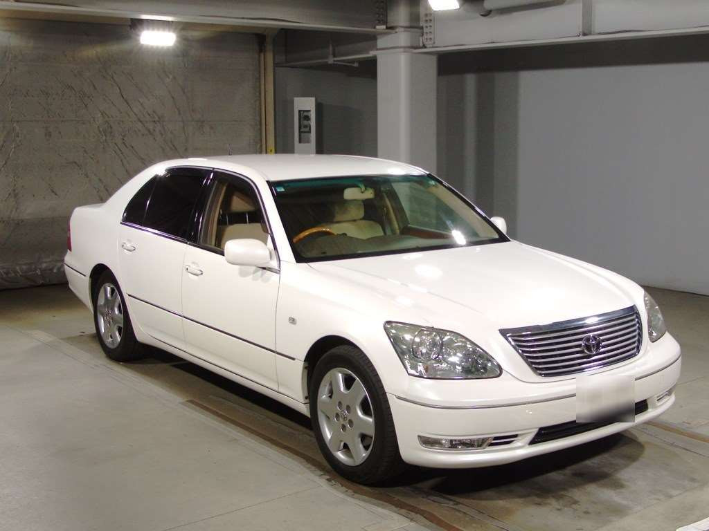 2004 Toyota Celsior UCF31[2]