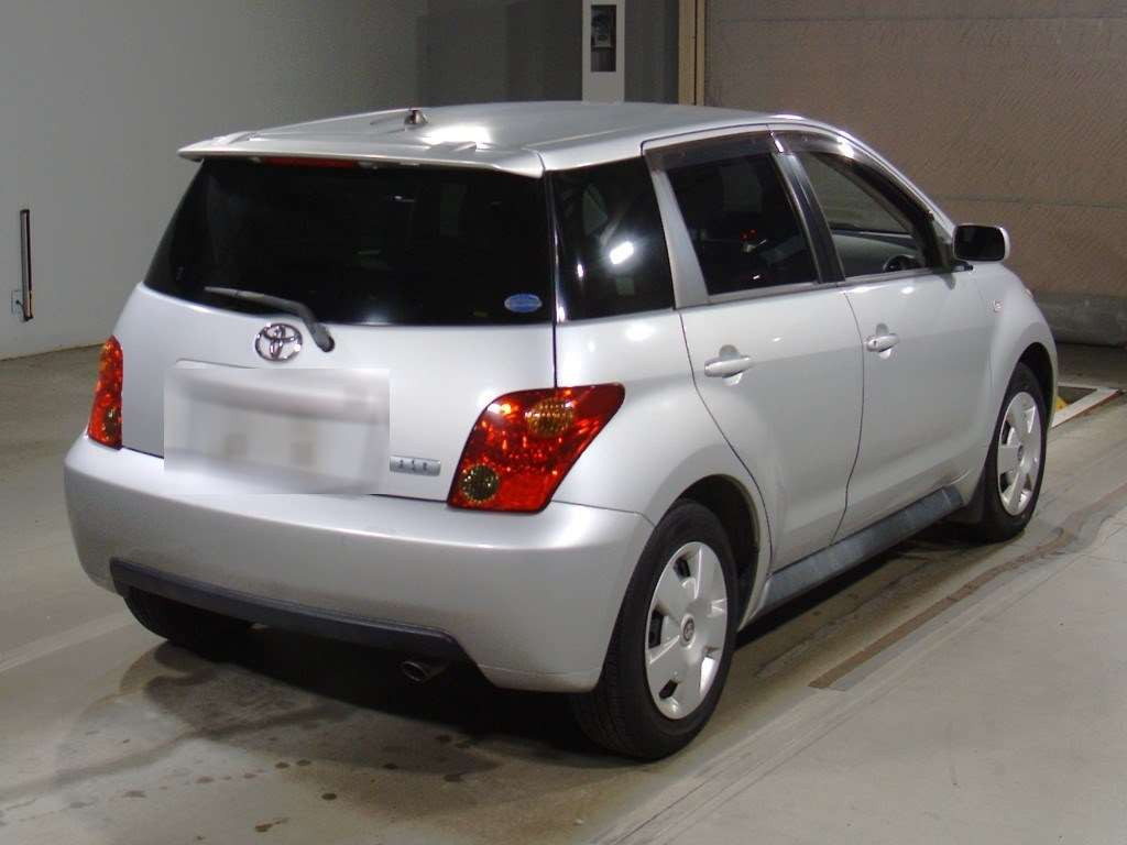 2003 Toyota IST NCP61[1]