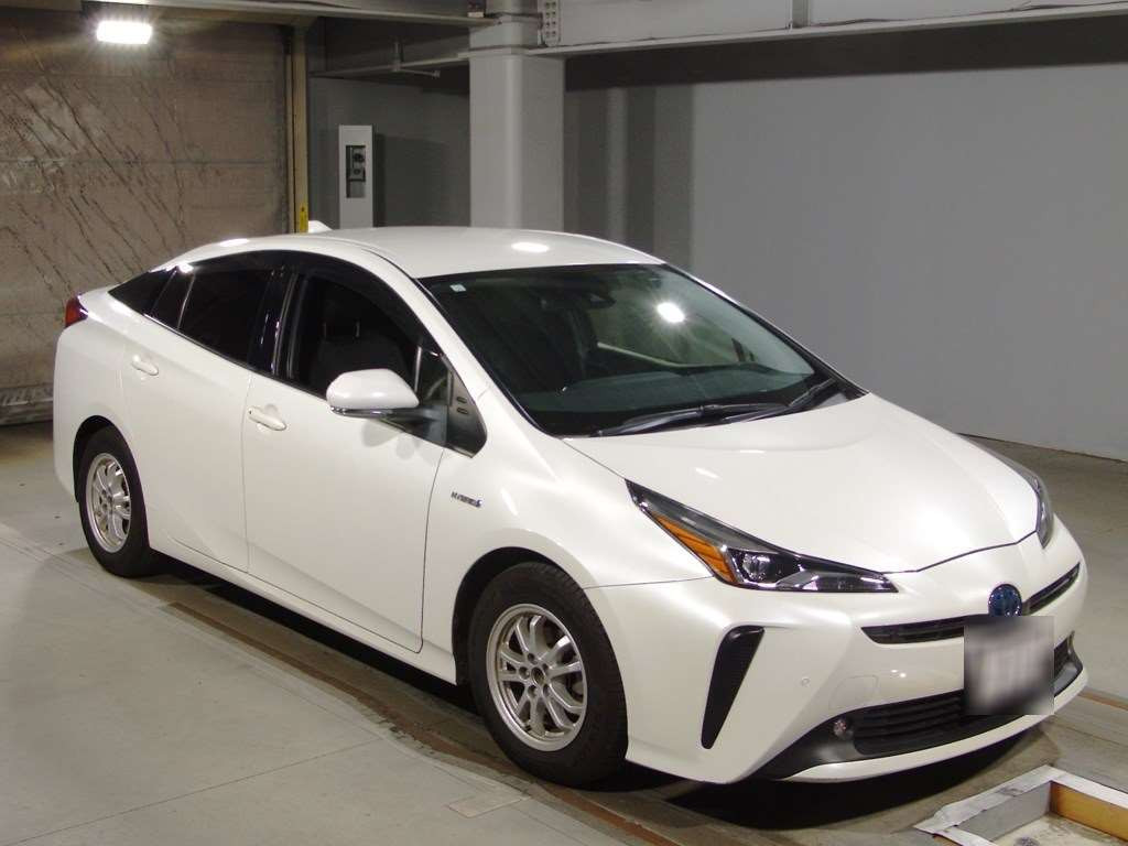 2019 Toyota Prius ZVW51[2]