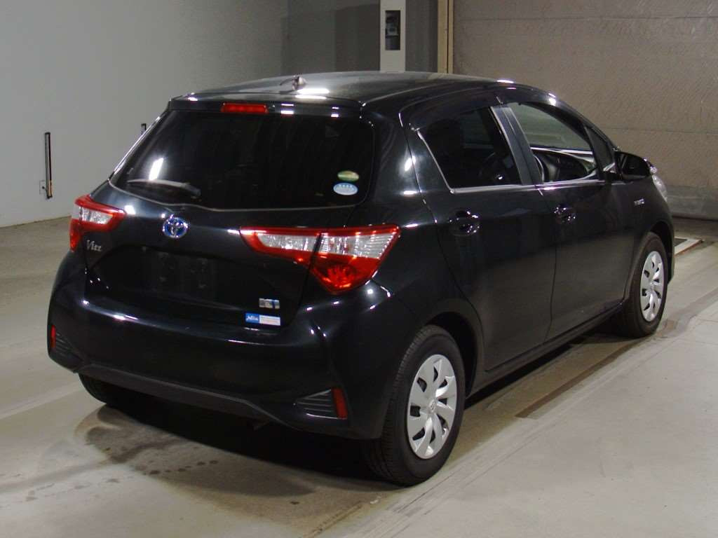 2019 Toyota Vitz NHP130[1]