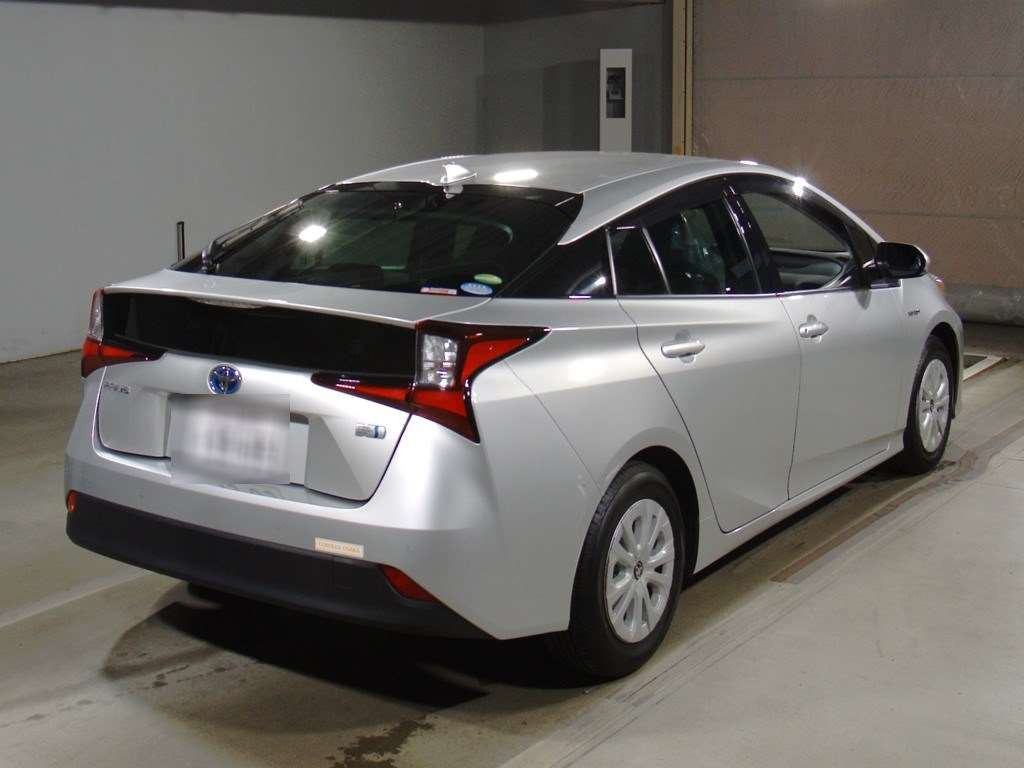 2019 Toyota Prius ZVW51[1]