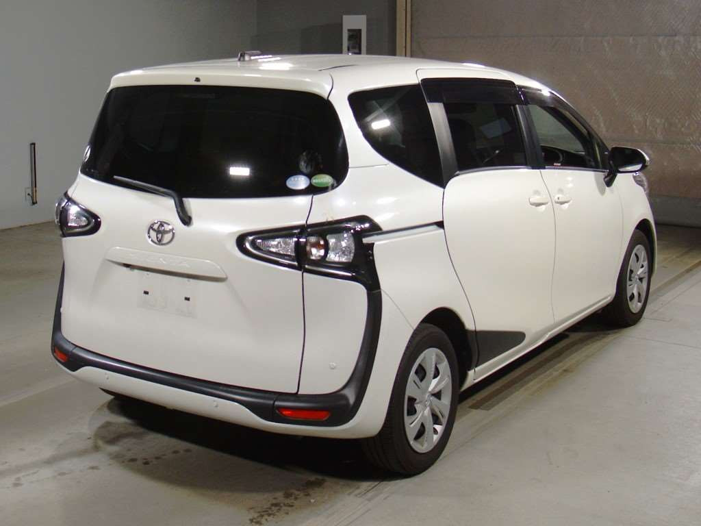 2018 Toyota Sienta NSP170G[1]