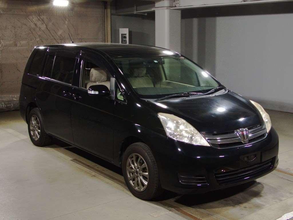 2012 Toyota Isis ZGM15G[2]