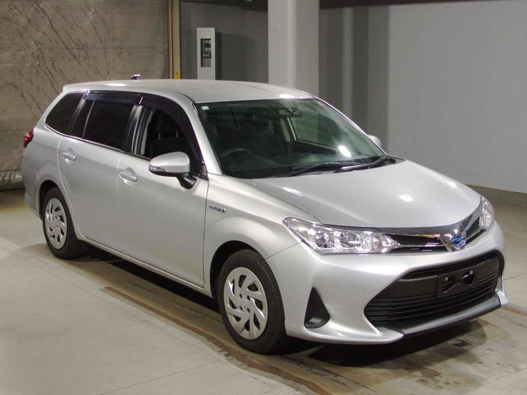 2020 Toyota Corolla Fielder NKE165G[2]