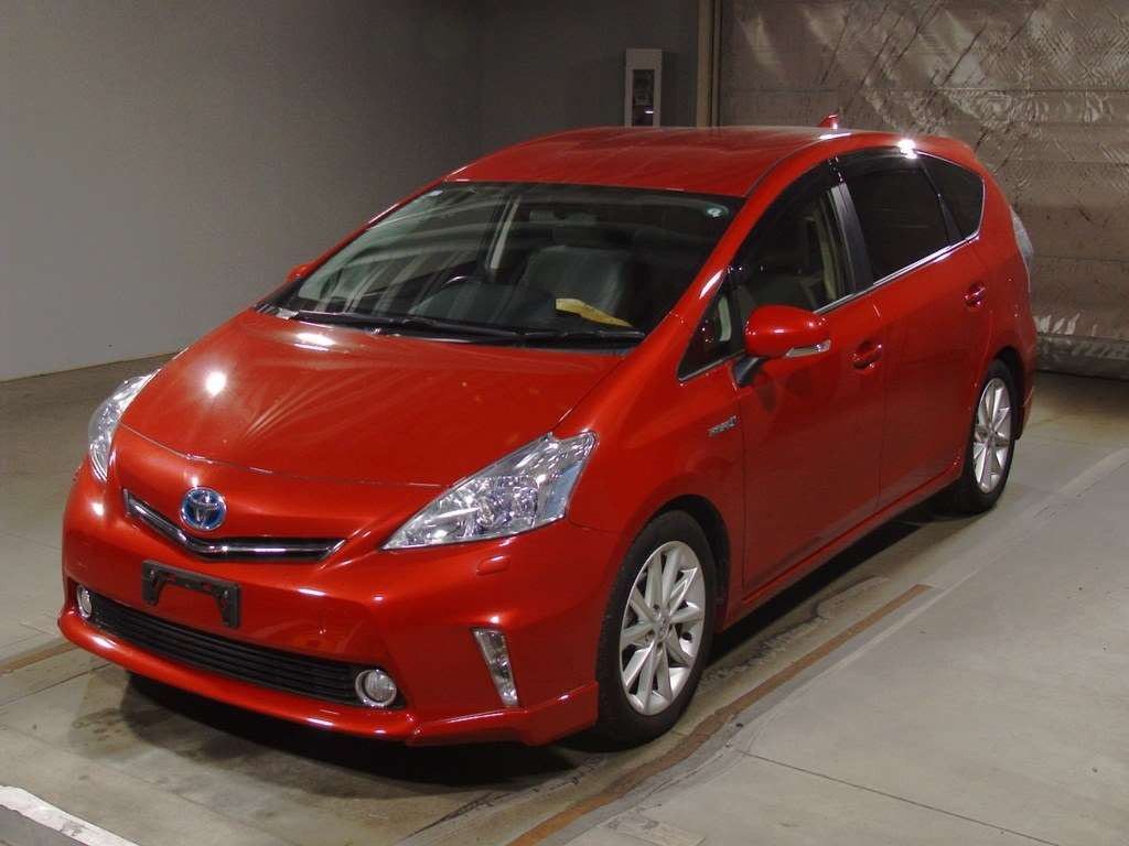 2013 Toyota Prius alpha ZVW41W[0]