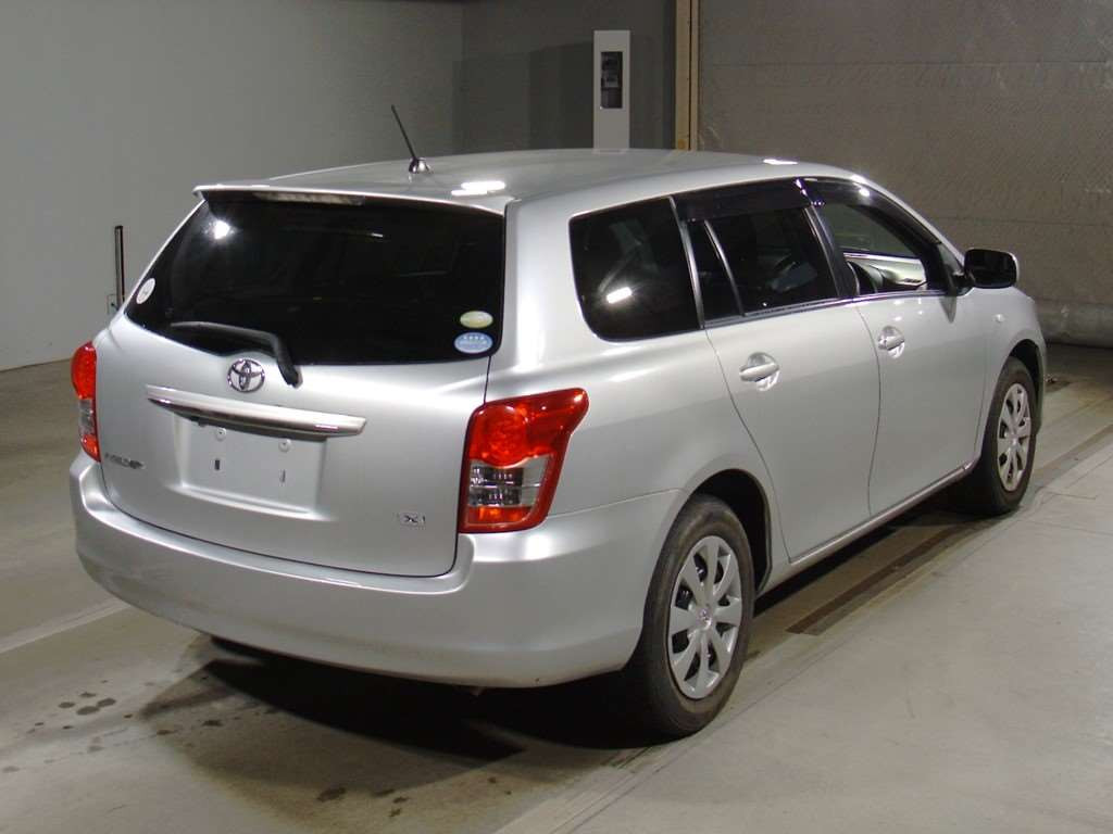 2010 Toyota Corolla Fielder NZE141G[1]