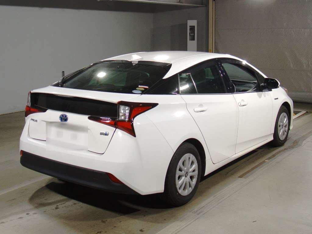 2019 Toyota Prius ZVW51[1]