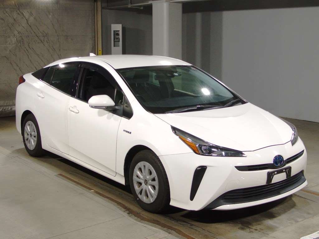 2019 Toyota Prius ZVW51[2]