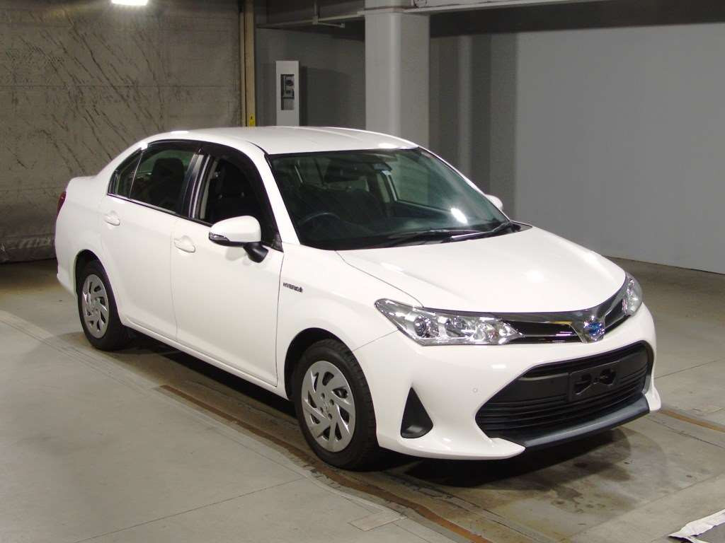 2019 Toyota Corolla Axio NKE165[2]