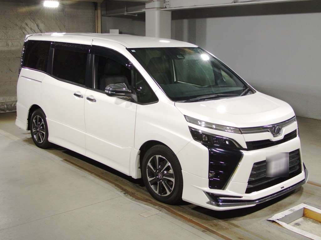 2018 Toyota Voxy ZRR80W[2]