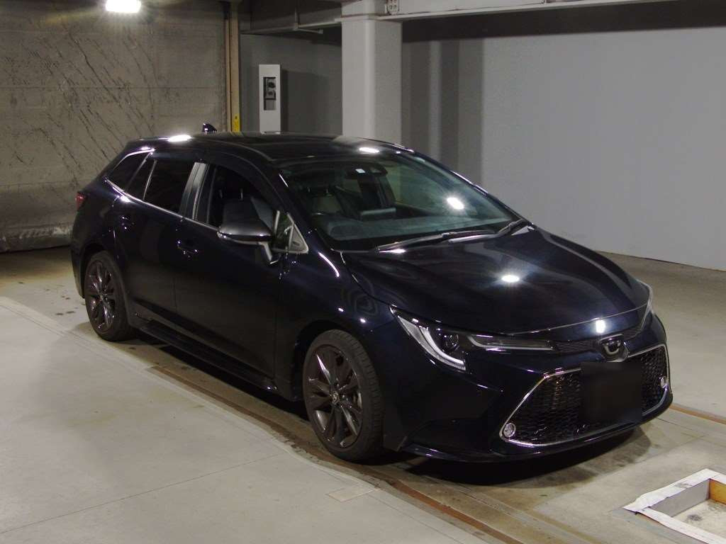 2020 Toyota Corolla Touring Wagon ZRE212W[2]