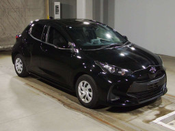 2021 Toyota YARIS