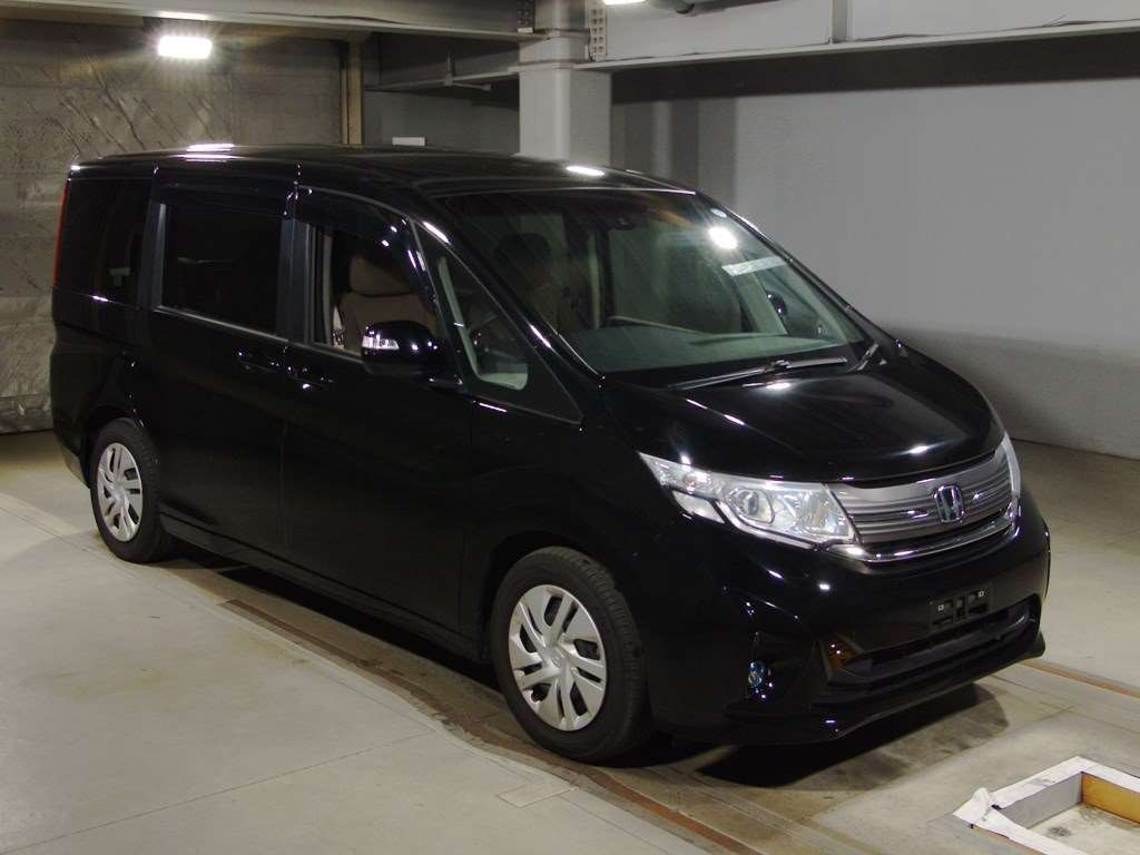 2016 Honda Step WGN RP1[2]