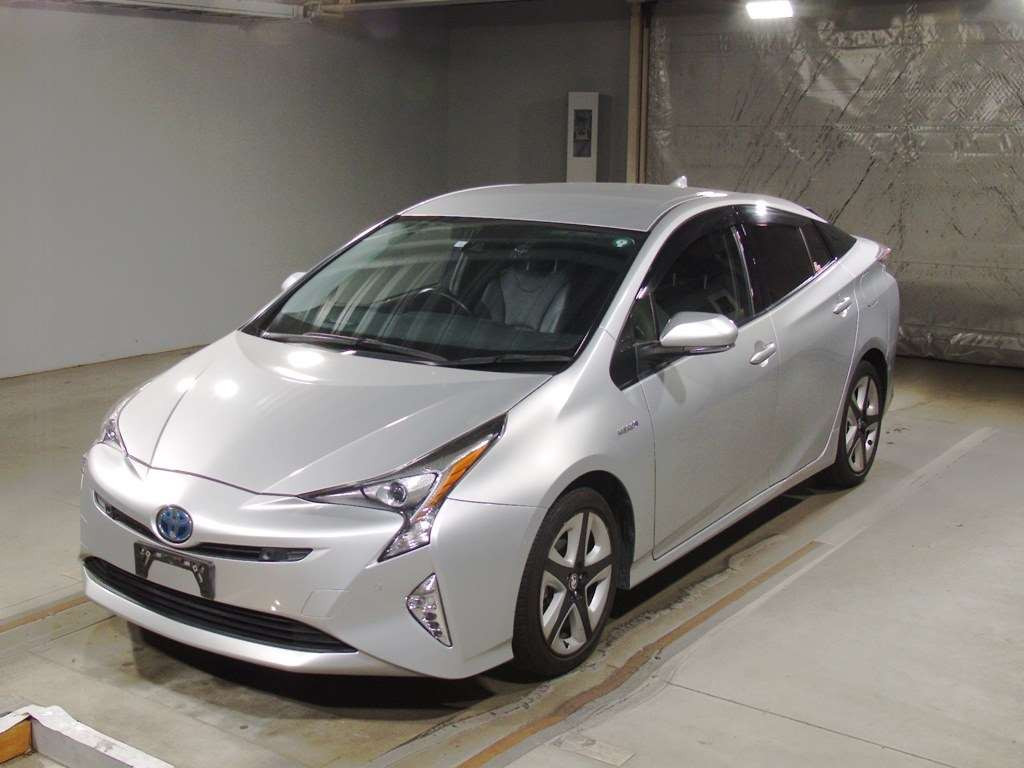 2016 Toyota Prius ZVW51[0]