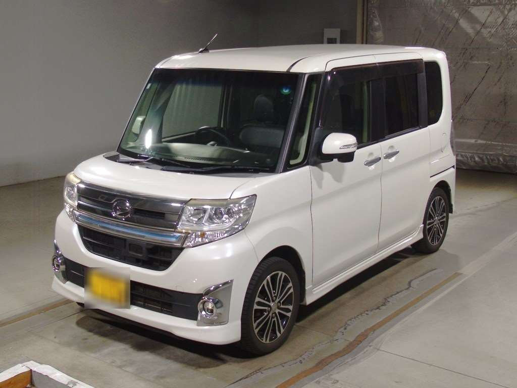 2015 Daihatsu Tanto Custom LA600S[0]