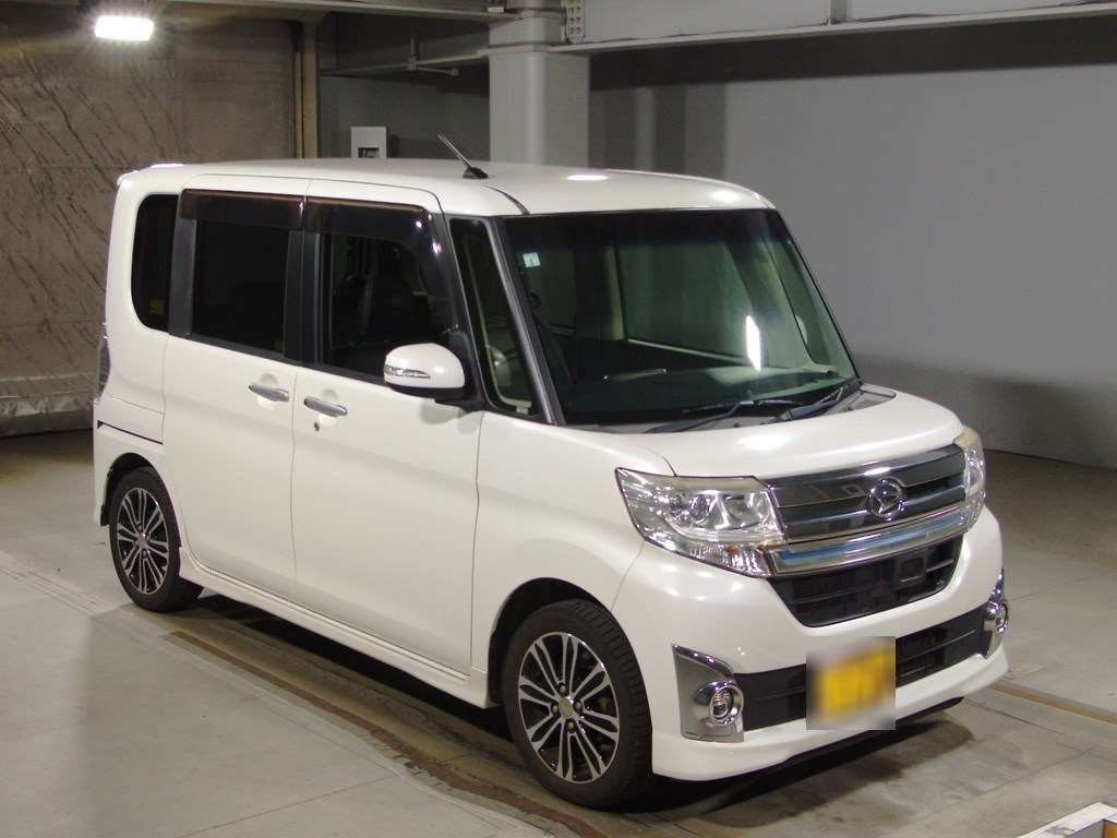 2015 Daihatsu Tanto Custom LA600S[2]