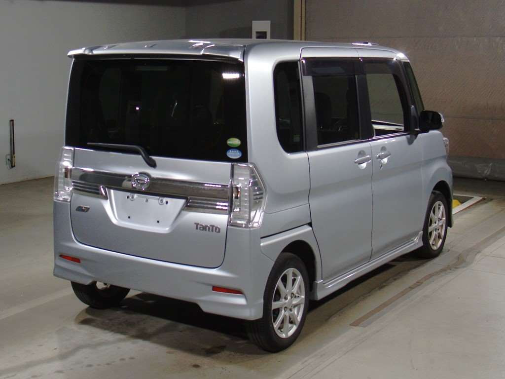 2013 Daihatsu Tanto Custom LA600S[1]