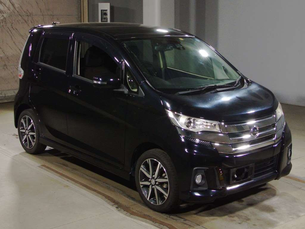 2017 Nissan DAYZ B21W[2]