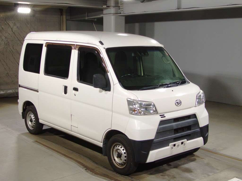 2018 Daihatsu Hijet Cargo S321V[2]