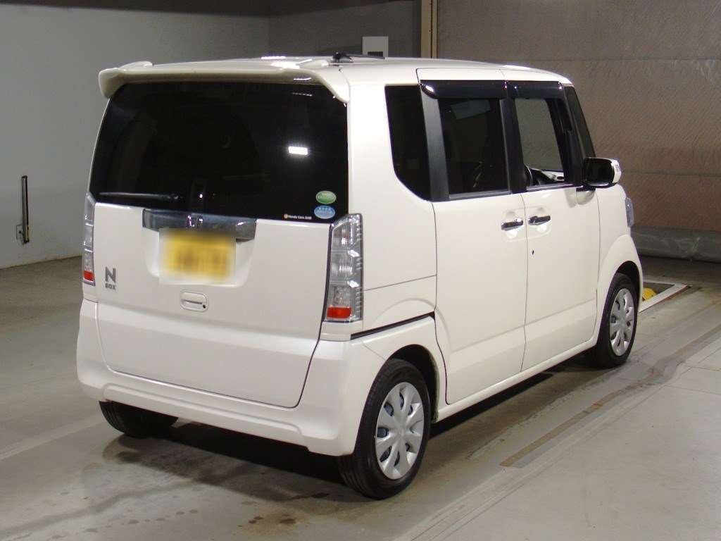 2016 Honda N-BOX JF1[1]