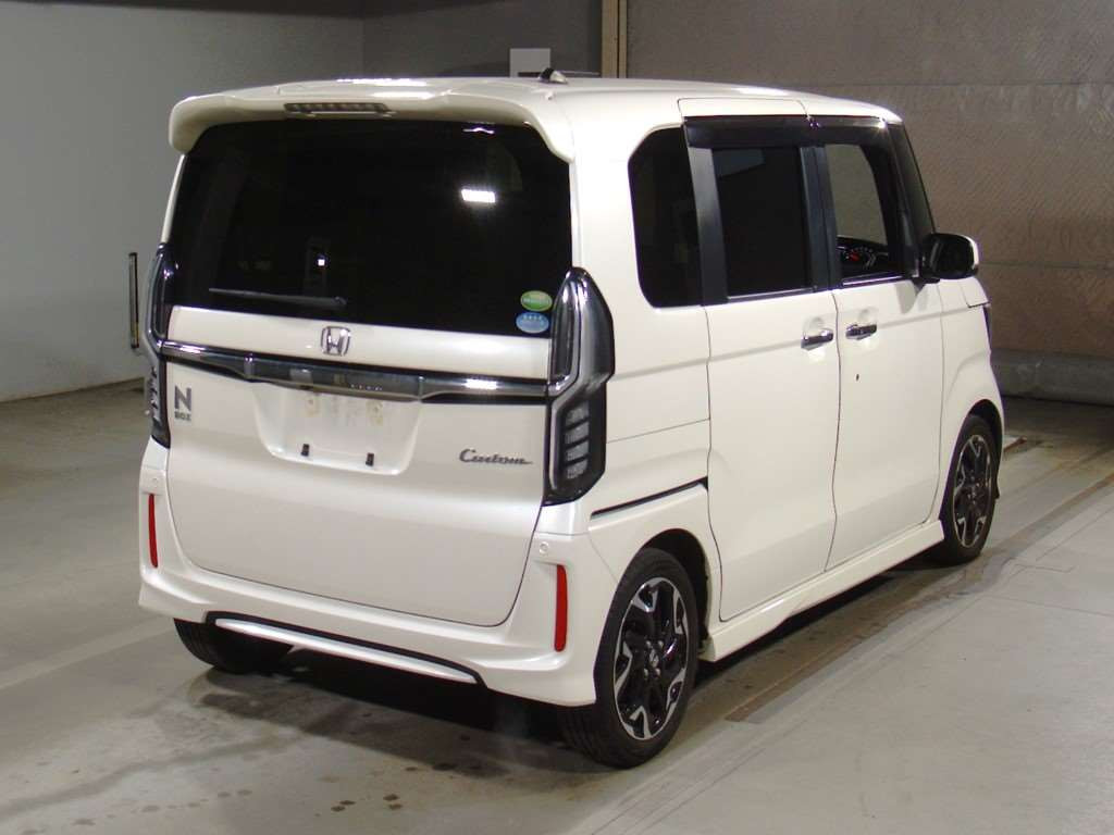 2017 Honda N-BOX CUSTOM JF3[1]