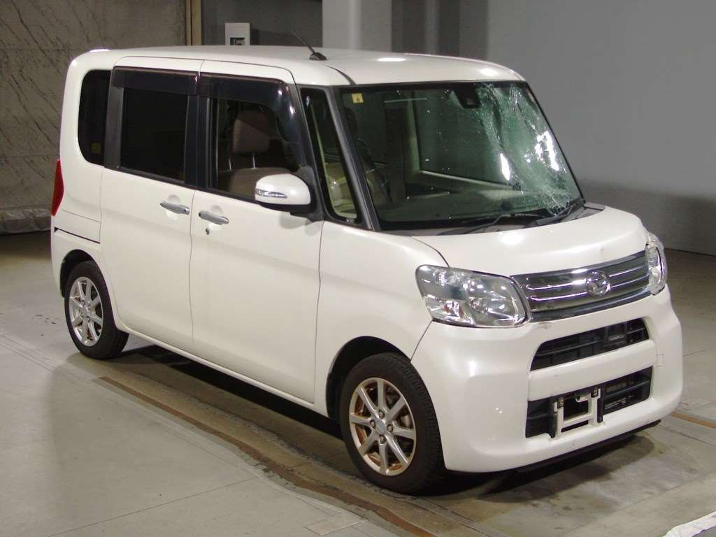 2016 Daihatsu Tanto LA600S[2]