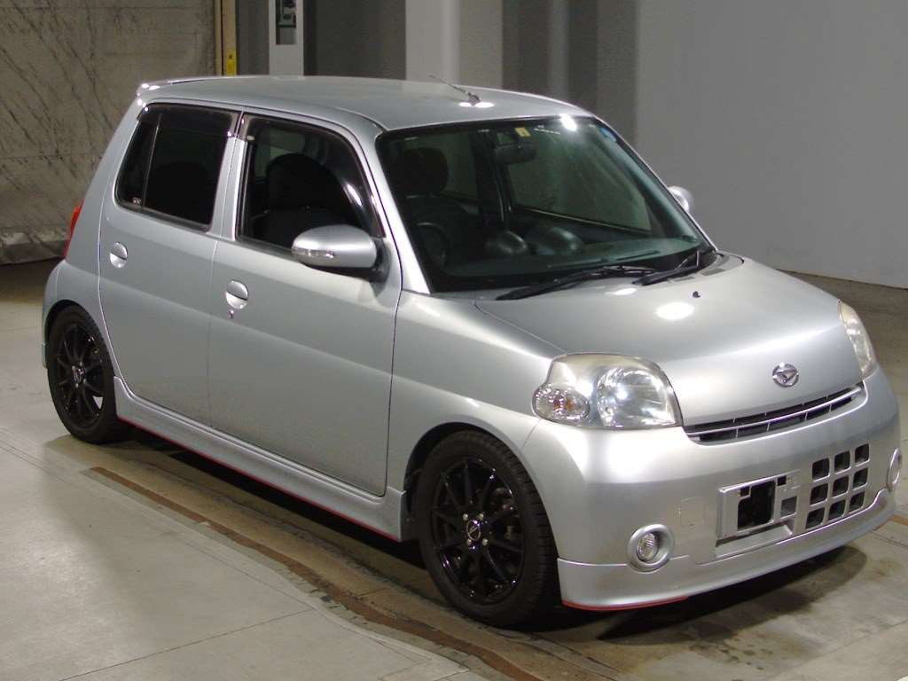 2009 Daihatsu Esse L235S[2]