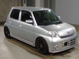 2009 Daihatsu Esse