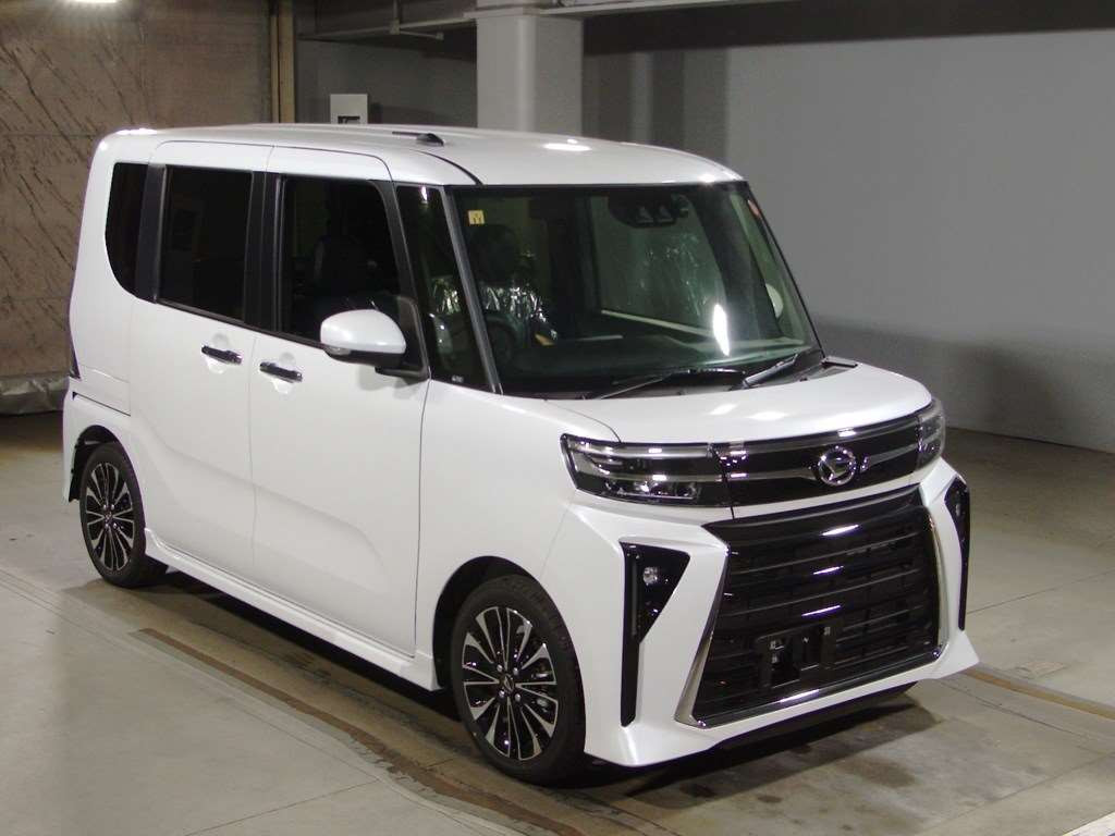 2023 Daihatsu Tanto Custom LA650S[2]