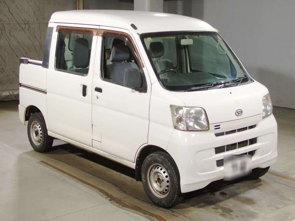 2013 Daihatsu Hijet Cargo S321W[2]