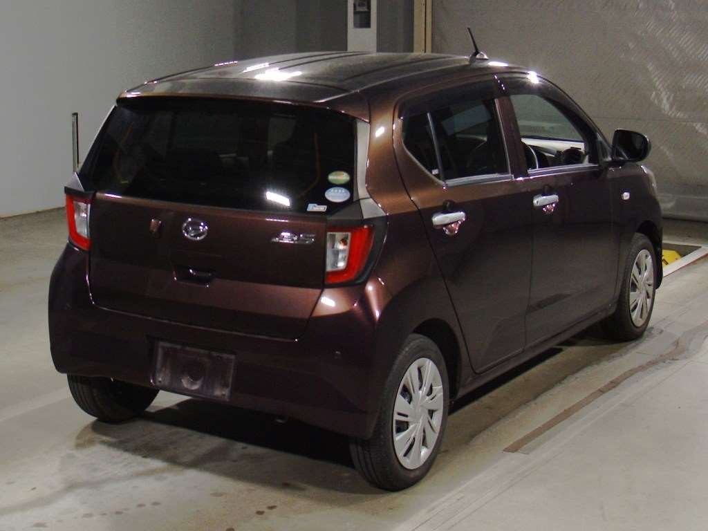 2018 Daihatsu Mira es LA350S[1]