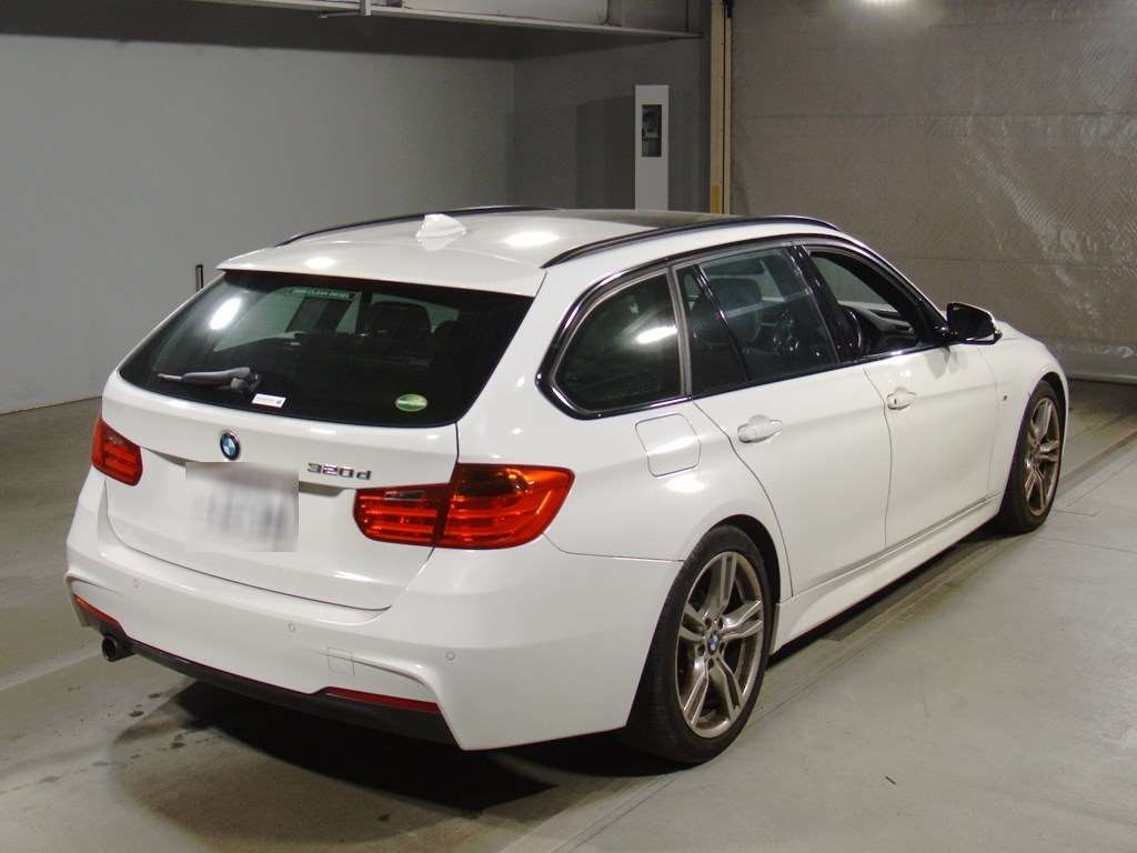 2015 BMW 3 Series 3D20[1]