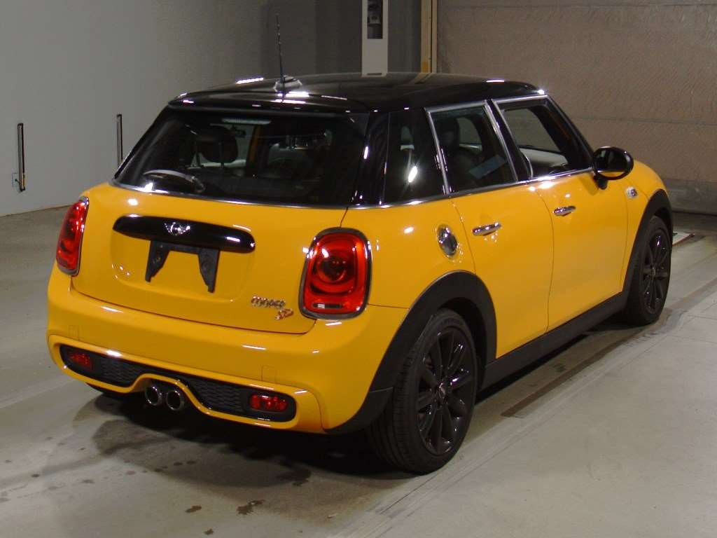 2017 Mini MINI XT20[1]