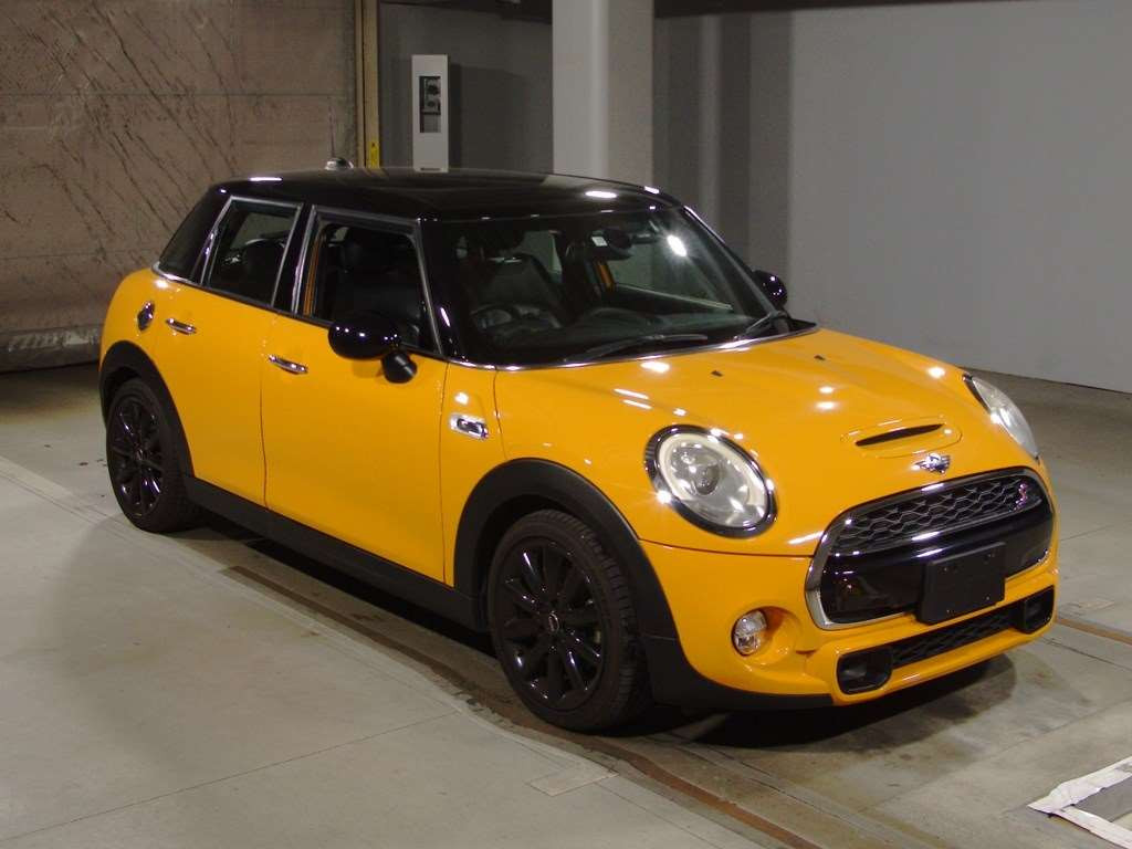 2017 Mini MINI XT20[2]