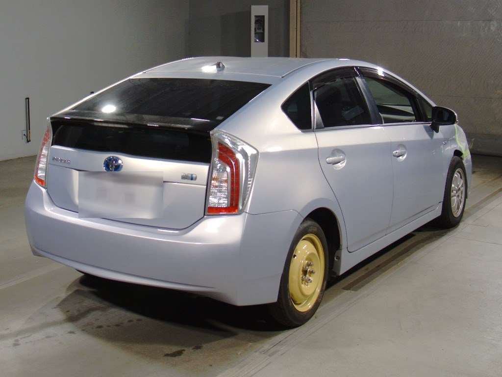 2012 Toyota Prius ZVW30[1]