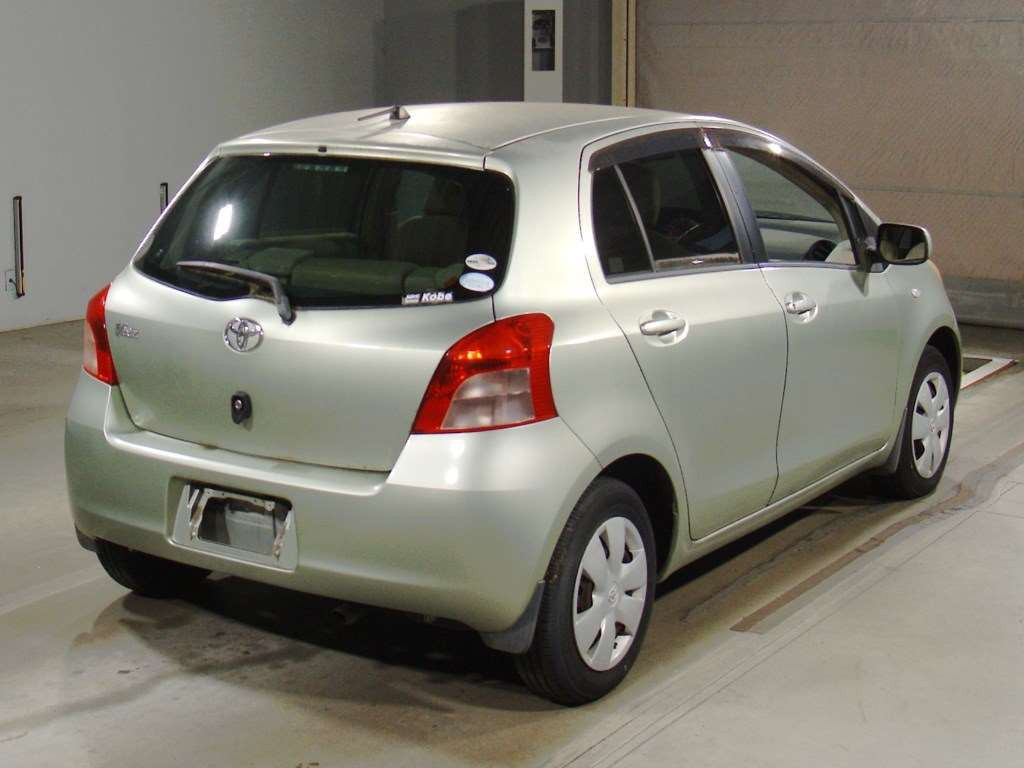 2007 Toyota Vitz SCP90[1]