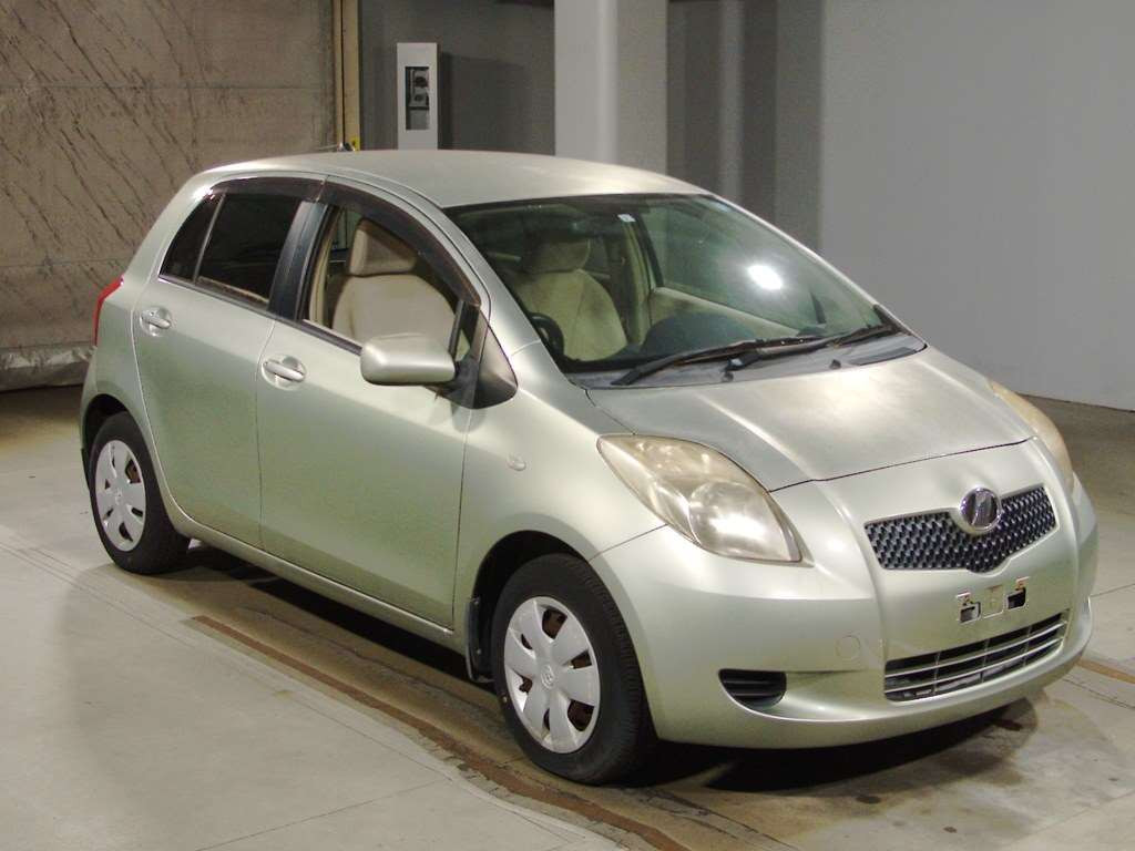 2007 Toyota Vitz SCP90[2]