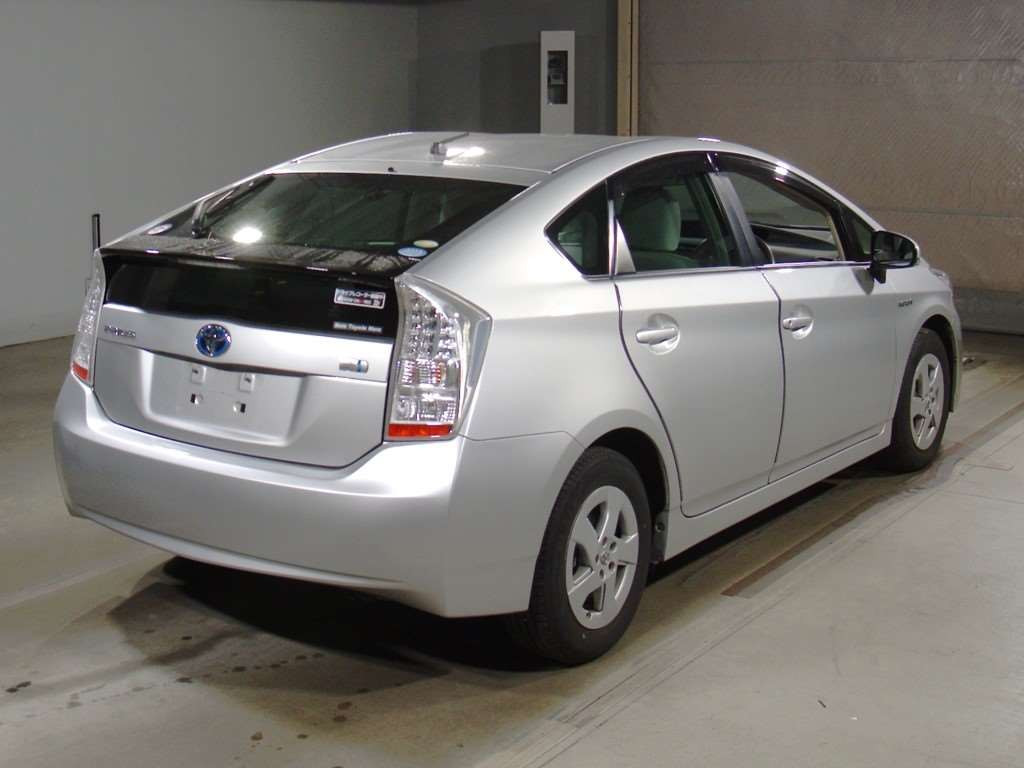 2009 Toyota Prius ZVW30[1]