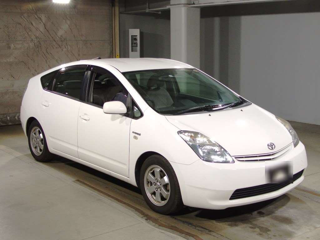 2009 Toyota Prius NHW20[2]