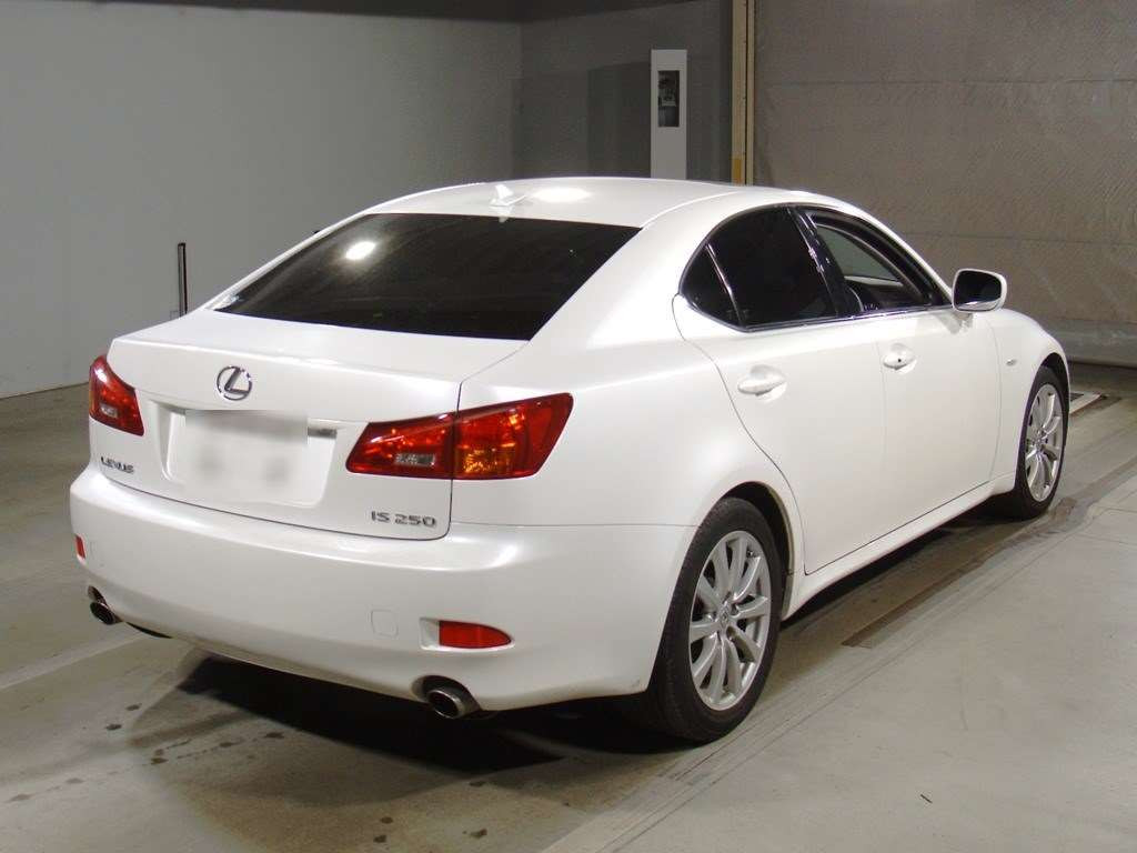 2007 Lexus IS GSE20[1]