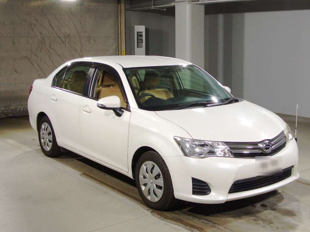 2012 Toyota Corolla Axio NZE161[2]