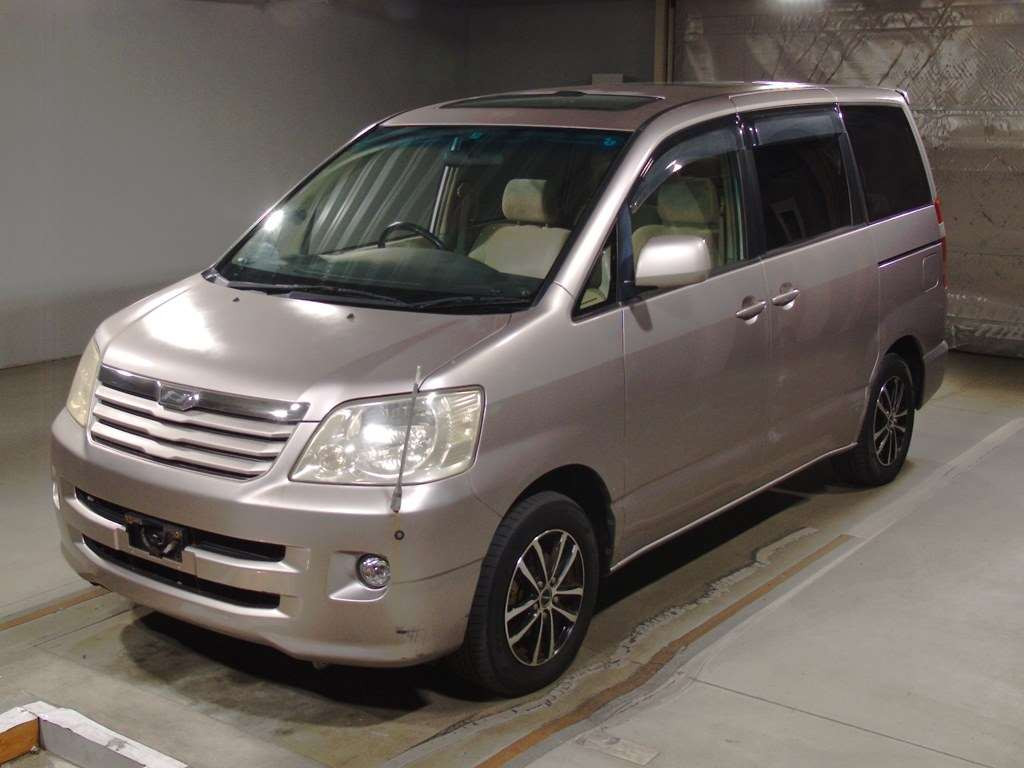 2003 Toyota Noah AZR60G[0]